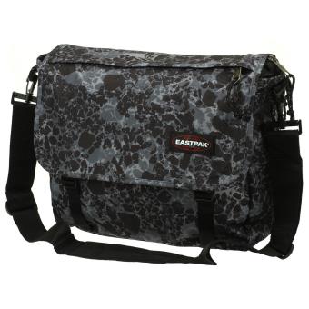 eastpak delegate camo