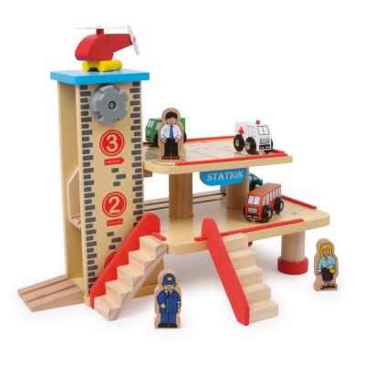 Garage en bois avec accessoires Arsène