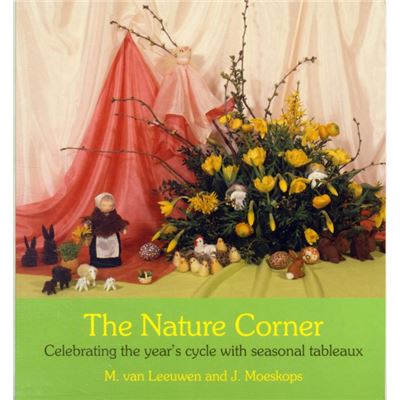 The Nature Corner: Celebrating The Year'S Cycle With Seasonal Tableaux (Paperback)