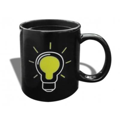Un magnifique mug thermique à  ampoule éclairée tasse mug thermosensible thermo réactif chaleur