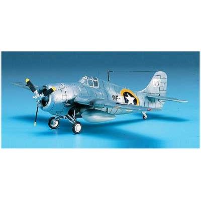 Maquette avion : grumman f4f-4 wildcat academy