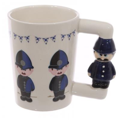 Mug avec anse en forme de policier anglais