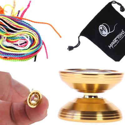 Yoyo k6 bronze saints or + 10 ficelles + housse