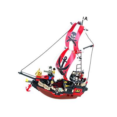 Sluban- m38-b0127 - bateau pirate grand