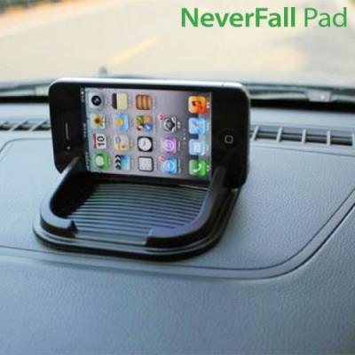 8€10 sur Tapis Voiture Anti Dérapant Collé Tableau de Bord Transparent  Lavable Resistant - YONIS - Accessoire téléphonie pour voiture - Achat &  prix