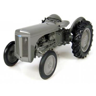 UH2690 - Massey Ferguson Tea 20 - echelle 1/16 (Universal Hobbies) *