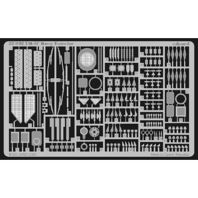 MAQUETTE UH-1C HUEY EXT.ACAD-MRC 1/35 EDUARD 32092