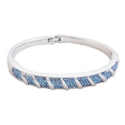 Bracelet argenté et ses 9 rectangles de strass bleu pastel bijou fantaisie pas cher
