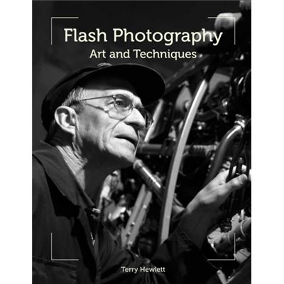 Flash Photography: Art And Techniques (Paperback)