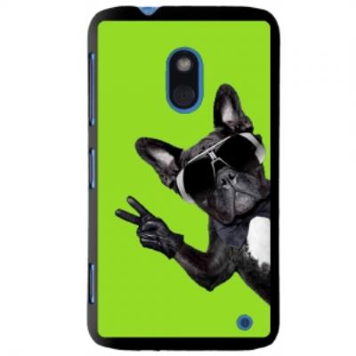 Coque noire pour Lumia 620 motif chien à lunettes sur fond vert