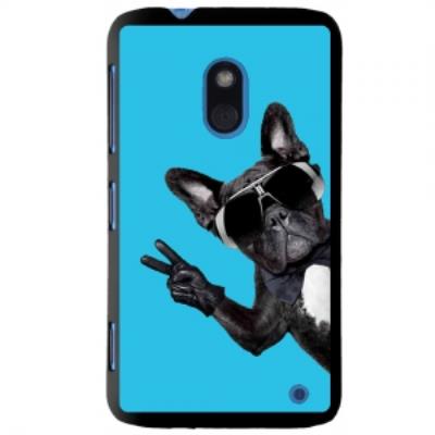 Coque noire pour Lumia 620 motif chien à lunettes sur fond bleu