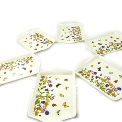 6 petits plateaux 'Papillons Romantiques' beige multicolore