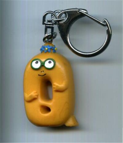 PLASTOY - Lettre Q Barbotine porte-clefs
