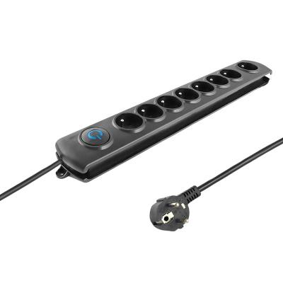 Parasurtenseur qoltec 8 prise de courant 3.0m 50114