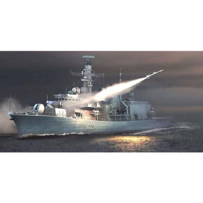 Maquette bateau : fregate britannique type 23 - hms 'monmouth' (f235) trumpeter
