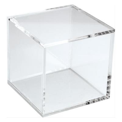 Salière carrée transparente