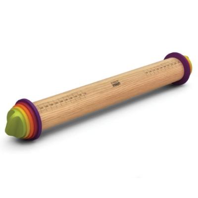 ROULEAU À PATISSERIE AVEC DISQUES DE RÉGLAGE D'ÉPAISSEUR DE PÂTE MULTICOLORE (42 CM)