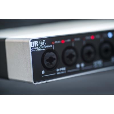 Interfaces audio STEINBERG UR44 USB
