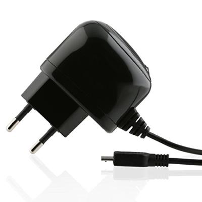 Wicked Chili Chargeur allume-cigare Micro USB 2,1 A pour Samsung, LG, Nokia, HTC, Sony, Huawei, Wiko, les téléphones portables, tablettes, liseuses électroniques, Raspberry Pi A et B, RBCA000, Pi banane (1,5 m, 2100 mA, 100-240 V, un chargeur rapide)