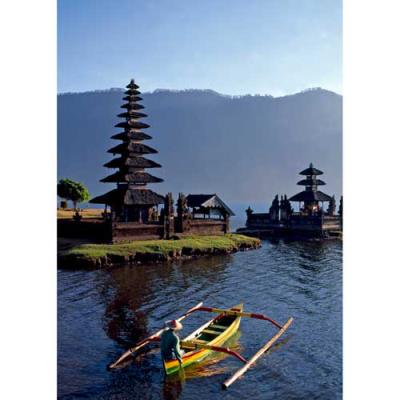Affiche 50x70 cm Le lac Bratan, Bali, Indonésie / Lake Bratan, Bali, Indonesia / Bratan See, Bali, Indonesien
