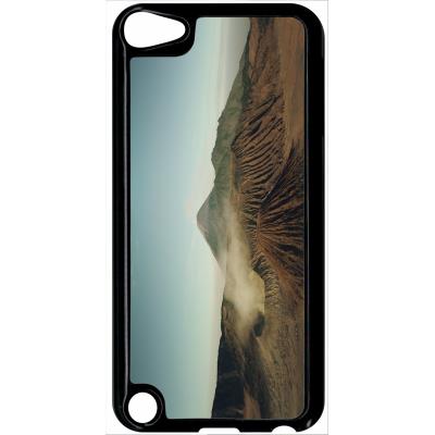Coque ipod touch 5 montagne avec volcans desert