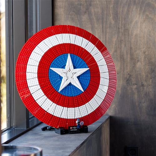 Vitrine en plexiglas® pour LEGO® Le bouclier Captain America (76262)