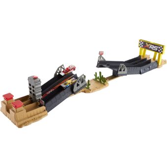 Disney Pixar Cars 3 - Thomasville Trackset - Autre circuits et véhicules -  Achat & prix