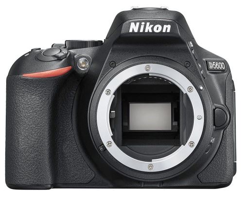 Appareil photo reflex Nikon D5600 nu noir