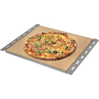 Pierre réfractaire idéale pour la cuisson de vos pizzas, pain, flamenküsche, fonds de tarte... Après un préchauffage de 15 mn, la pierre a accumulé suffisamment de chaleur pour une cuisson parfaitement homogène.