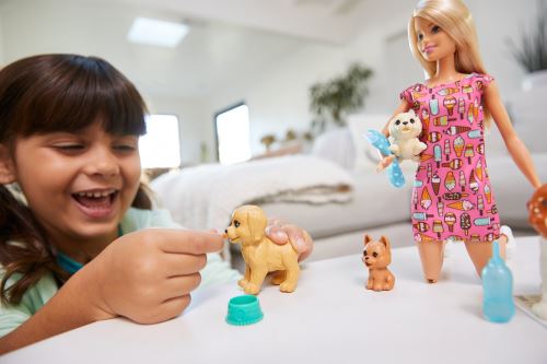 Barbie - Coffret piscine des chiots avec poupée