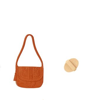 Poupée Spirit Apo et tenue accessoirisée