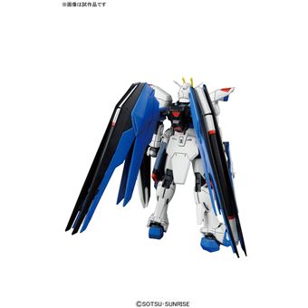 Figurine Gundam Freedom HG 1/144