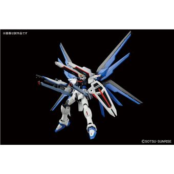 Figurine Gundam Freedom HG 1/144