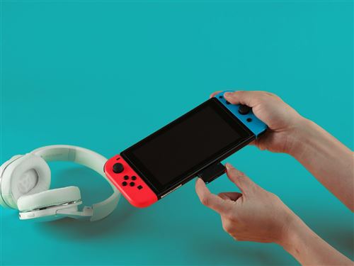 Connectique et chargeur console Genki Adaptateur audio sans fil Bluetooth  pour Nintendo Switch Gris