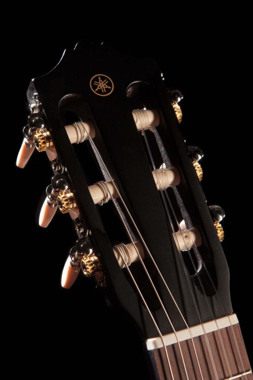 Guitalele Yukulele 6 cordes Yamaha GL1 avec housse Noir - Achat & prix