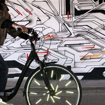 36 Pièces Reflecteur Rayon Velo, 7,5 x 0,5 cm Vélo Rayons Réfléchissants  Réflecteur Roue Velo avec Une Visibilité à 360° Accessoires de Vélo pour  Vélo