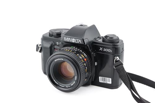 Appareil photo argentique reconditionné Minolta X-300s + 50mm f2 MD Noir