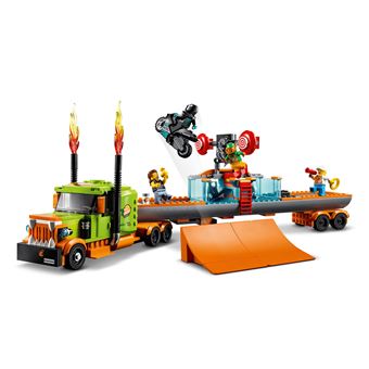 LEGO® City 60294 Le camion de spectacle des cascadeurs