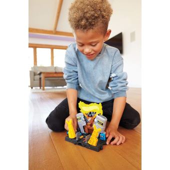 Circuit voitures Hot Wheels Explosion à l'usine