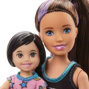 Coffret Barbie Babysitter Heure du dodo Modèle aléatoire