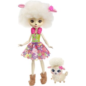 poupee avec animaux