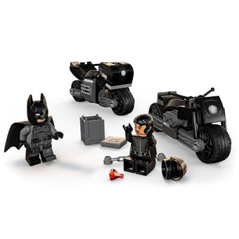 LEGO BATMAN & SELINA KYLE MOTORACHTERVOLGING LA COUR - bij Fnac.be