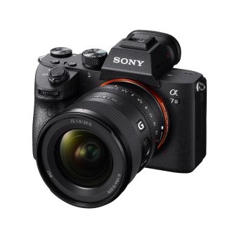 Objectif-hybride-Sony-FE-20mm-
