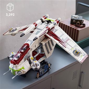 LEGO® Star Wars™ 75309 L’hélicoptère de combat de la République