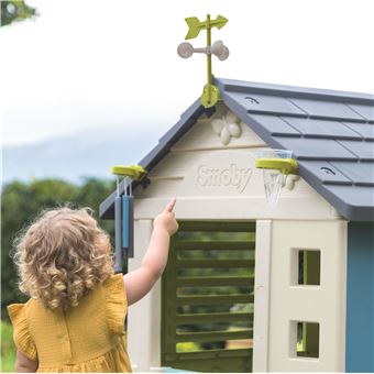 Comprend 3 accessoires: un carillon, une girouette/anemometre et un pluviometre. Compatible avec les maisons Smoby.Des 2 ans.Fabrication Francaise.