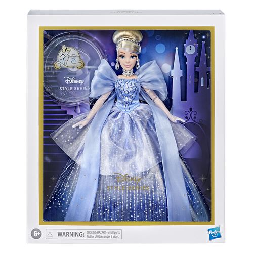 Poupée Disney Princesses Style Series Cinderella Holiday