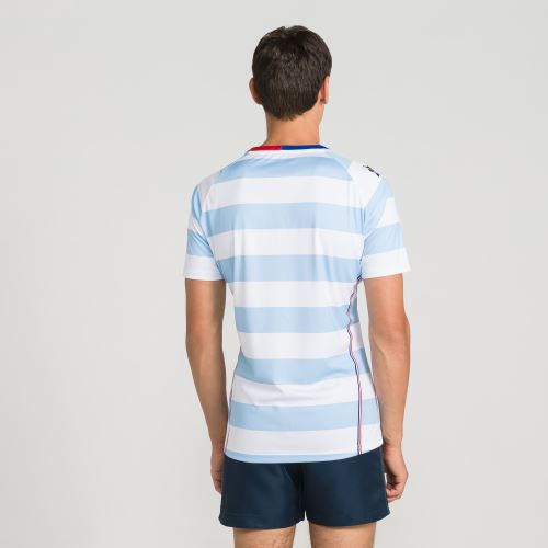 Rugby amateur : Un jeu de maillots avec le coq sportif