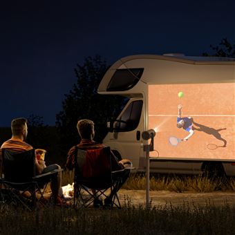 Le MoGo 3 Pro est un videoprojecteur portable qui allie compacite et performance. Il offre des videos Full HD, une luminosite de 450 lumens, et un support reglable integre. Le pied de sol contient une batterie qui offre jusqu''a 2h30 d''autonomie.