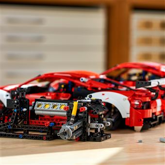 LEGO® Technic™ 42125 Ferrari 488 GTE AF Corse 51