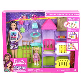 jouet pour enfant figurine enfant avec tente rose sac de couchage et accessoires FXG97 Barbie Famille Coffret Skipper Baby-sitter 